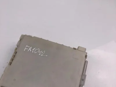 Toyota 82730-0H030 / 827300H030 AYGO (_B4_) 2016 Boîte à fusibles - Image 1