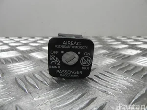 Toyota 209-1Y30 / 2091Y30 AURIS TOURING SPORTS (_E18_) 2014 Serrure d'airbag