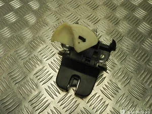 Volkswagen 5C6 827 520 / 5C6827520 JETTA IV (162, 163) 2012 Cerradura tapa de maletero