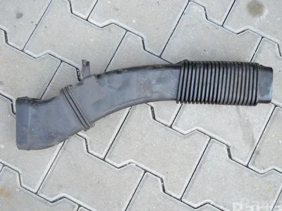 BMW 1371ZB7811597, 7811597, 13717811597, 583000 5 (F10) 2011 Tuyaux / tuyaux d'alimentation en air - Image 1