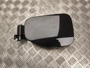 BMW 8 868 645 / 8868645 5 G60 2025 Porte du réservoir de carburant