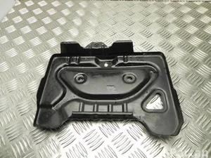 Mercedes-Benz A 212 620 01 18 / A2126200118 E-CLASS (W212) 2010 Support pour la garniture