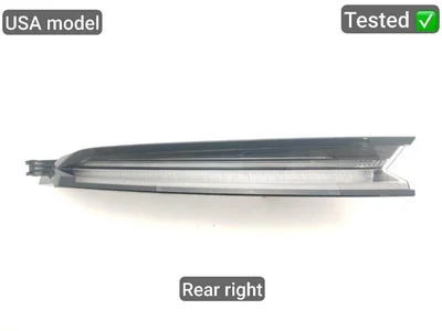 Porsche 9J1945208G Taycan 4S 2022 Lampy tylne z prawej USA - Zdjęcie 1