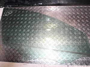 Volvo 43R001106 S60 II 2013 Vitre de porte Right Front