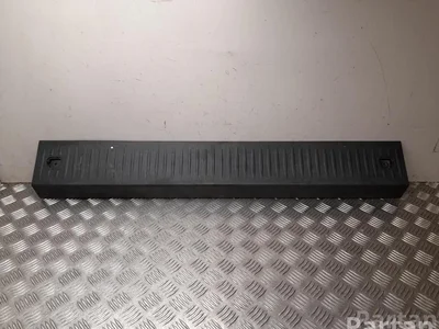 Mercedes-Benz A2466900940 B-CLASS (W246, W242) 2016 Couvercle pour porte-cadenas - Image 1