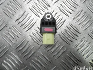 Lexus 89831-48030 / 8983148030 RX (_L1_) 2009 Capteur d'impact (systèmes d'airbag)
