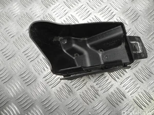 Ford BM51-F17A882-A / BM51F17A882A FOCUS III Saloon 2013 Support pour pare-chocs