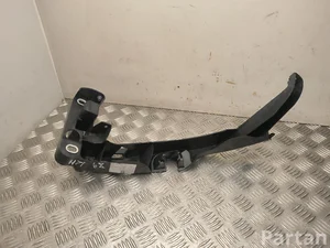 Audi 8P0805608A A3 (8P1) 2012 Stoßstangenhalter vorne rechts