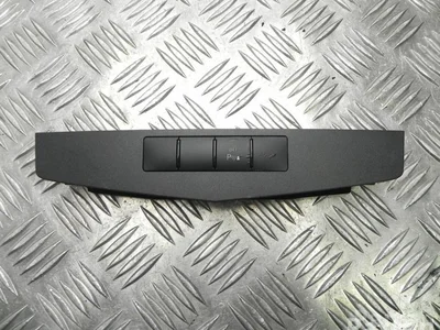 Mercedes-Benz A 204 905 05 00 / A2049050500 C-CLASS (W204) 2011 Commutateur multiple - Image 1