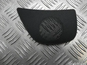 Audi 4G8 857 228 C / 4G8857228C A7 Sportback (4GA, 4GF) 2015 Grille de haut-parleur