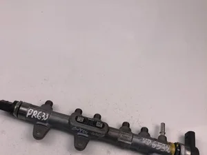 BMW 851415402 5 (F10) 2015 Distribution de carburant