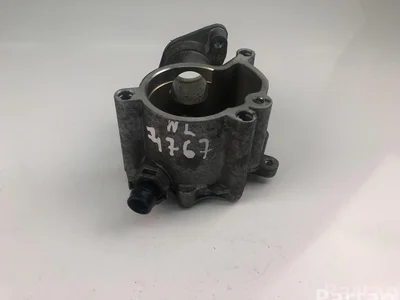 Volvo 31480558 V40 Hatchback 2014 Vacuum Pump - Image 1