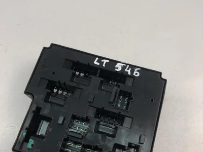 Volvo 31473772 S90 II 2017 Fuse Box - Image 1