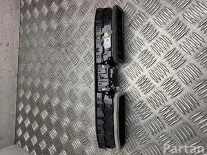 Volkswagen 2K7 815 705 L / 2K7815705L Caddy V 2021 Dysza powietrzna Centralny