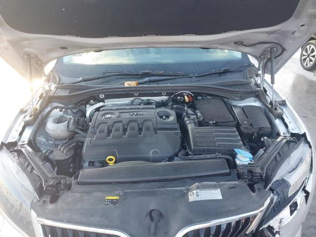 Superb 4x4 - Photo 6