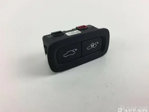 Volvo 31376890 XC90 II 2016 Przycisk otwierania bagażnika