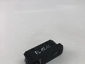 Volvo P31443873 XC60 II (246) 2020 Botón del maletero