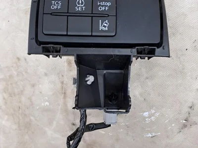 Mazda DD2D66170 CX-3 (DK) 2016 Commutateur multiple - Image 1