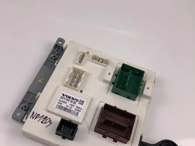Volvo 32217422AE XC90 II 2018 Fuse Box - Image 1