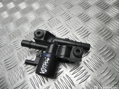 Volkswagen 5Q0 201 559 A / 5Q0201559A PASSAT Variant (3G5) 2016 Régulateur de pression de carburant / interrupteur - Image 1