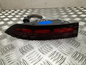 XPeng 7305003EF1 P7 2025 Galinis žibintas kairė