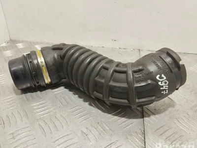 Maserati 670003848 QUATTROPORTE VI 2014 Prise d'air / Conduit d'air d'admission - Image 1