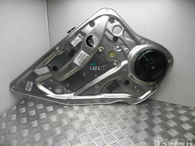 Mercedes-Benz 911786-100, A204 820 29 02 / 911786100, A2048202902 C-CLASS (W204) 2009 Lève-vitre Left Rear - Image 1