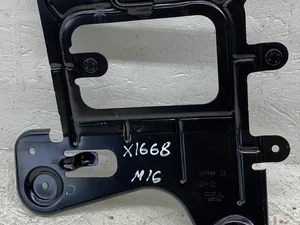 Opel 407099, AUDIO AMPLIFIER BRACKET / 407099, AUDIOAMPLIFIERBRACKET Astra L Hatchback 2023 Support