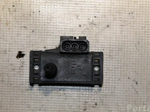 Volvo 8767046 V40 Estate (VW) 1998 Convertisseur de pression