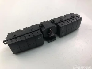 Mercedes-Benz 2038707110 C-CLASS (W203) 2005 Éclairage d'urgence / interrupteur de danger