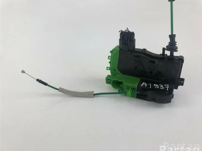 Hyundai  81320-3Z020 / 813203Z020 i40 CW (VF) 2011 Durų užraktas - Nuotrauka 1