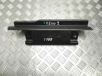 Tesla 1009174-00-E / 100917400E MODEL S 2015 Support pour la garniture - Image 1