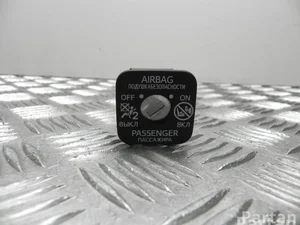 Toyota 209-1E39 / 2091E39 YARIS (_P13_) 2014 Serrure d'airbag