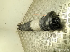 BMW 1002124321 5 G60 2024 amortisseur à ressort pneumatique Left Rear