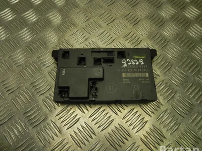 Mercedes-Benz A 211 870 70 26 / A2118707026 E-CLASS (W211) 2008 Unité de commande pour porte Left Front - Image 1