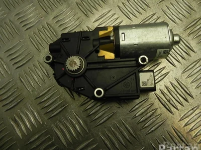 Ford 9R33-7451070 / 9R337451070 FOCUS III 2013 Moteur de toit coulissant - Image 1