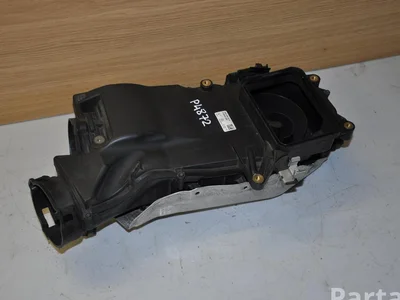 Mercedes-Benz A6510902501 C-CLASS T-Model (S205) 2015 Boîtier de filtre à air - Image 1