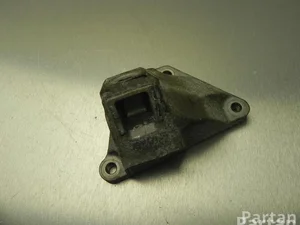 BMW 6775904 7 (F01, F02, F03, F04) 2011 Support