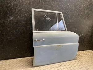 Mercedes-Benz W110 200D 1965 Porte Right Front
