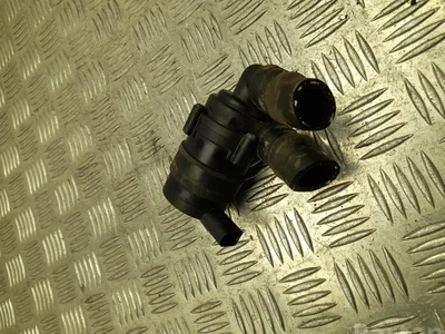 Porsche 7P0820409 CAYENNE (92A) 2012 Pompe à eau supplémentaire - Image 1