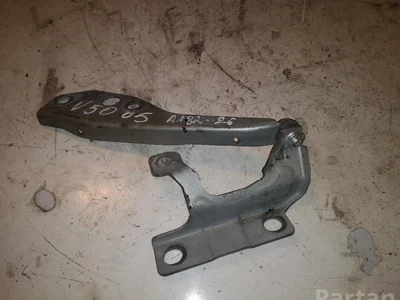Volvo 30716252 V50 (MW) 2005 Hinge, bonnet - Image 1