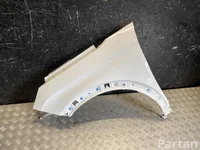 Peugeot 5008 II 2018 Wing left side