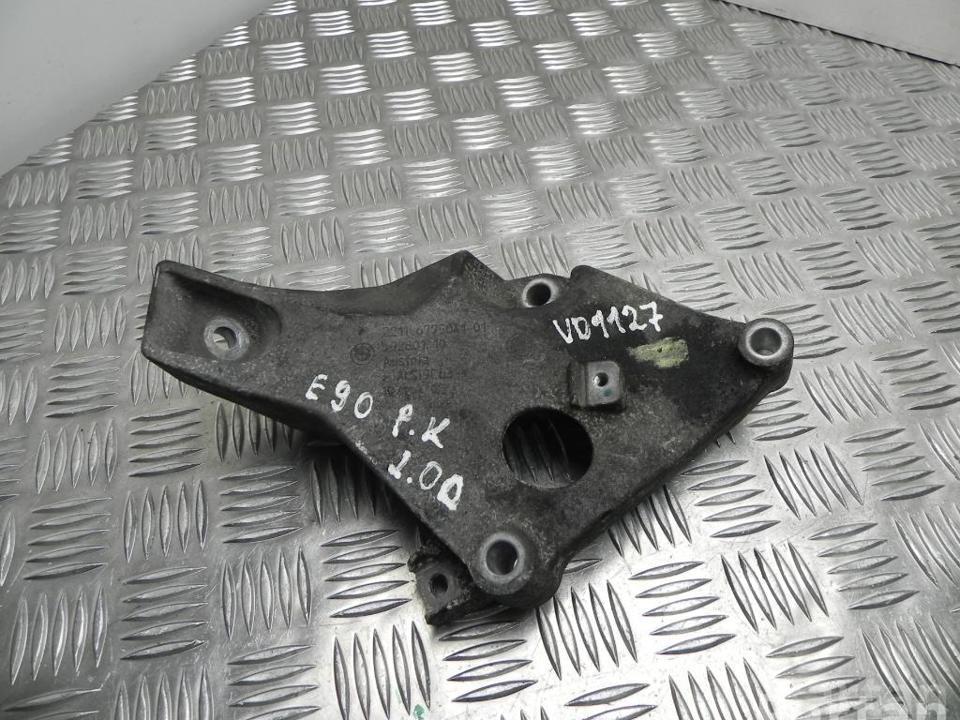 Bracket 22116775041 BMW 1 2009 - €4