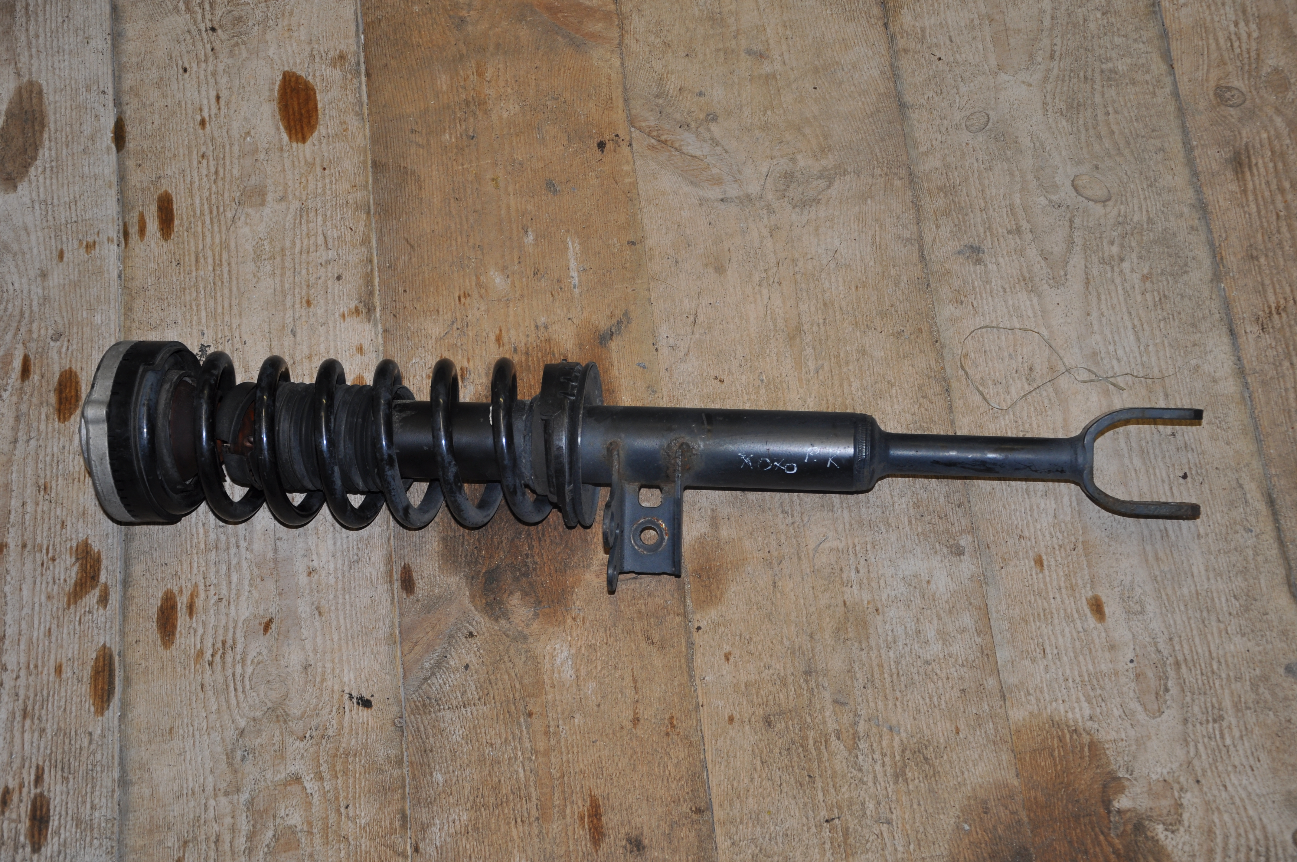 BMW 5 Series Gran Turismo F07 (2010-2017) Front Left Shock Absorber 3131679544701, 6795447 23435622