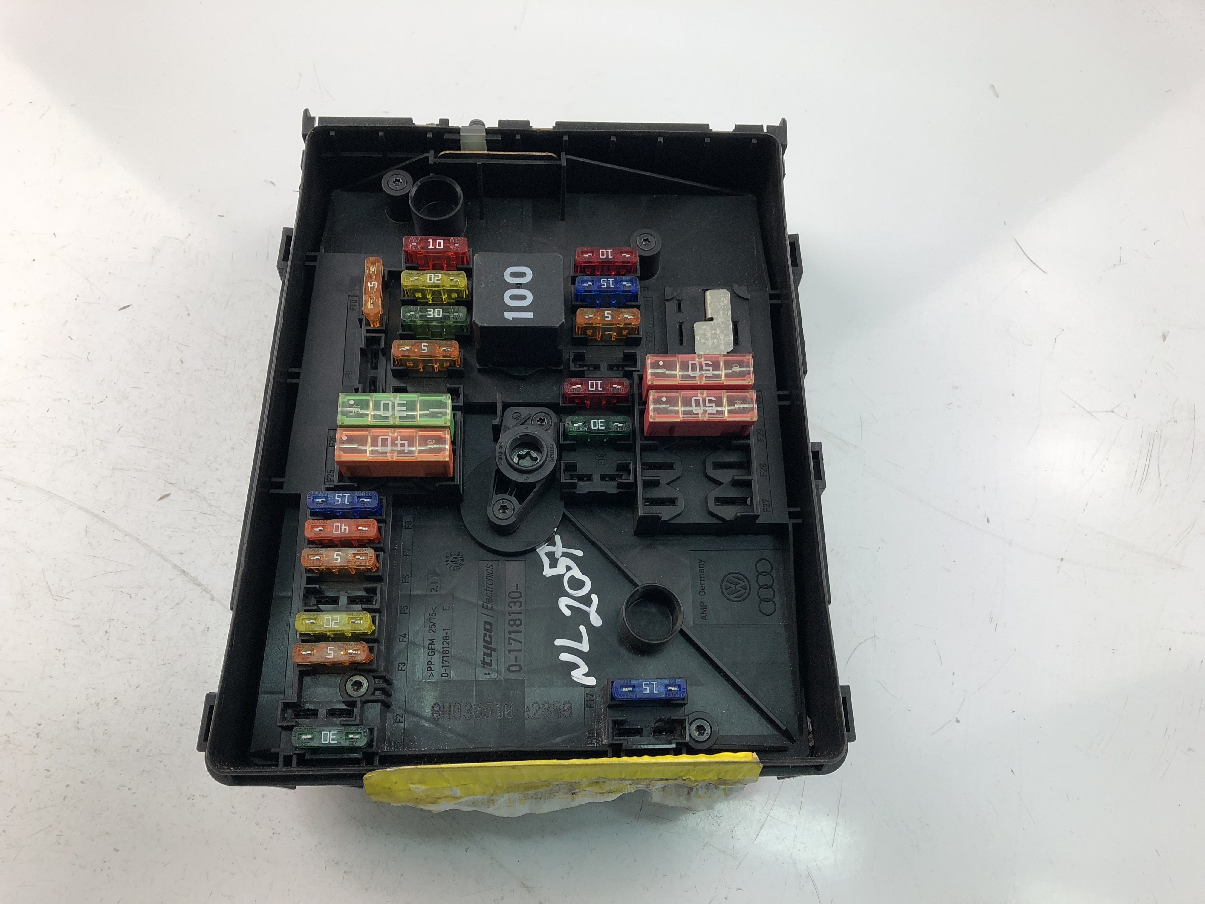 AUDI A3 8P (2003-2013) Fuse box 1K0937125A 23493288