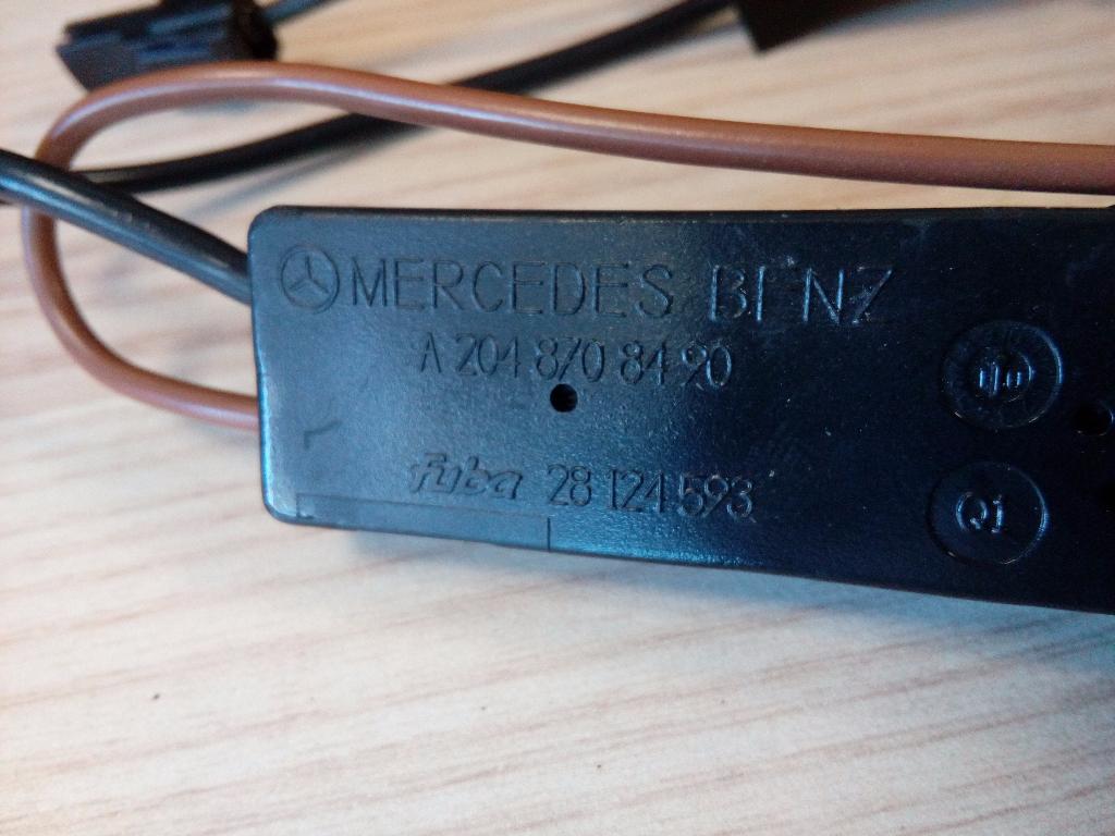 MERCEDES-BENZ C-Class W204/S204/C204 (2004-2015) Bootlid Antenna Amplifier A2048708490 23336317