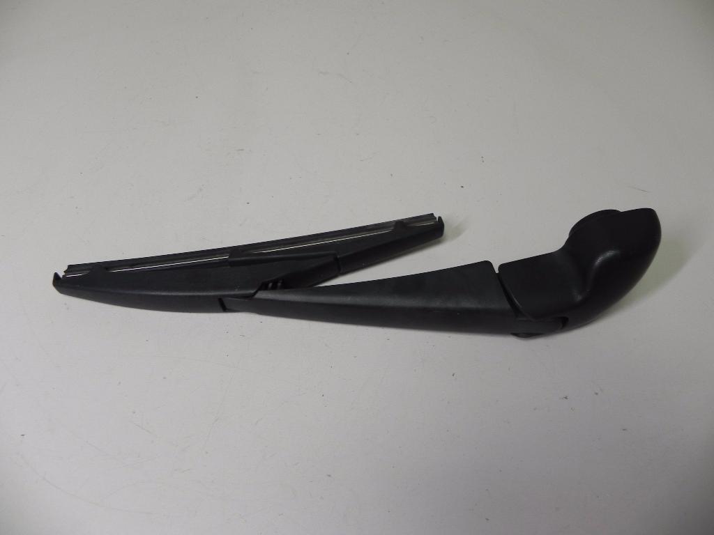 LEXUS CT 1 generation (2010-2024) Tailgate Window Wiper Arm 23151184