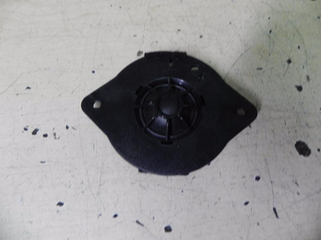 AUDI A4 B8/8K (2011-2016) Front Left Door Loudspeaker 8T0035399A 23151255