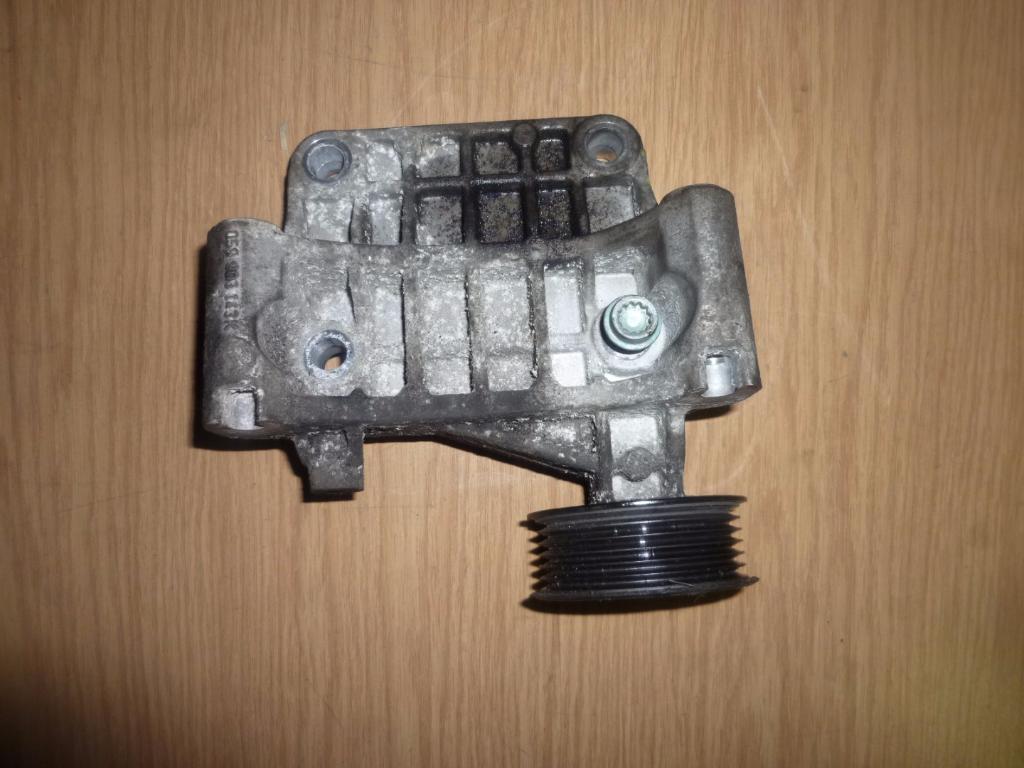 AUDI A6 C6/4F (2004-2011) Кронштейн выхлопной трубы 059903143K 23151350