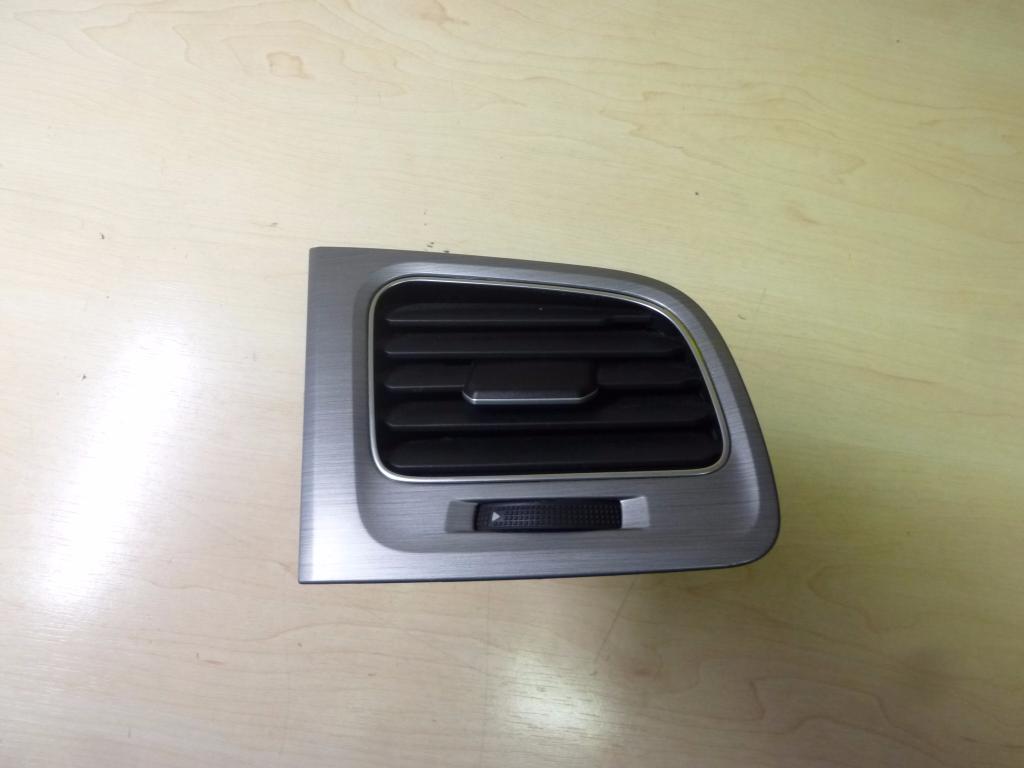 VOLKSWAGEN Golf 7 generation (2012-2024) Dashboard Air Vents 5G2819704H, 5G2819248B, 5G2819710B 23152170